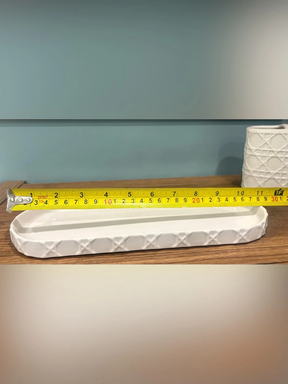 Kassatex 3 Pc. Rattan White Ceramic Bathroom Accessory Set Excellent UC